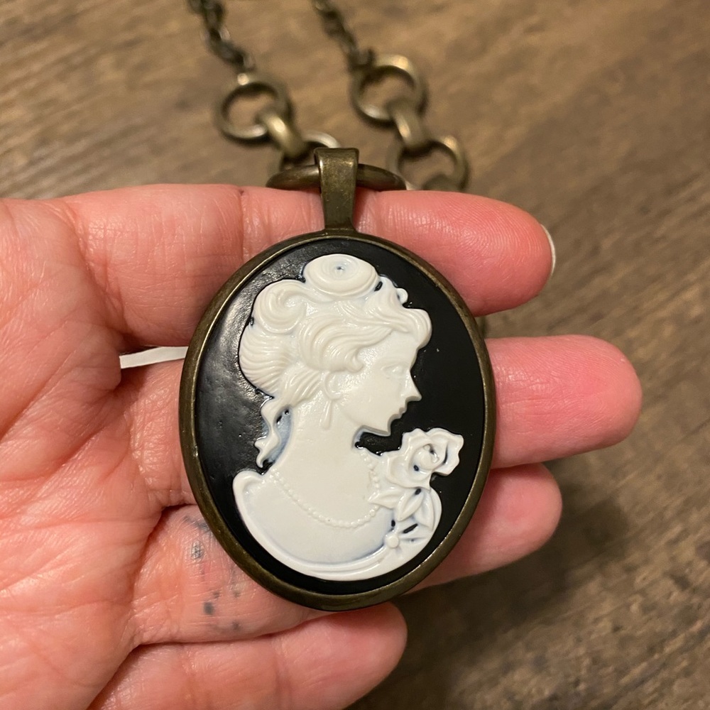 Plunder necklace